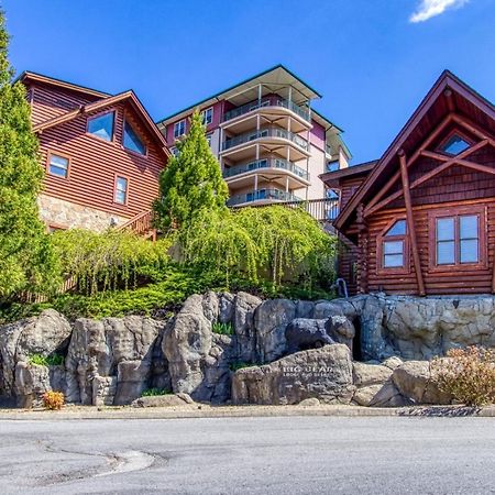 Gorgeous 2Bd 2Bth Condo With Mountain Views Pool Hot Tub Game Room Close To Parkway Pigeon Forge Exterior foto
